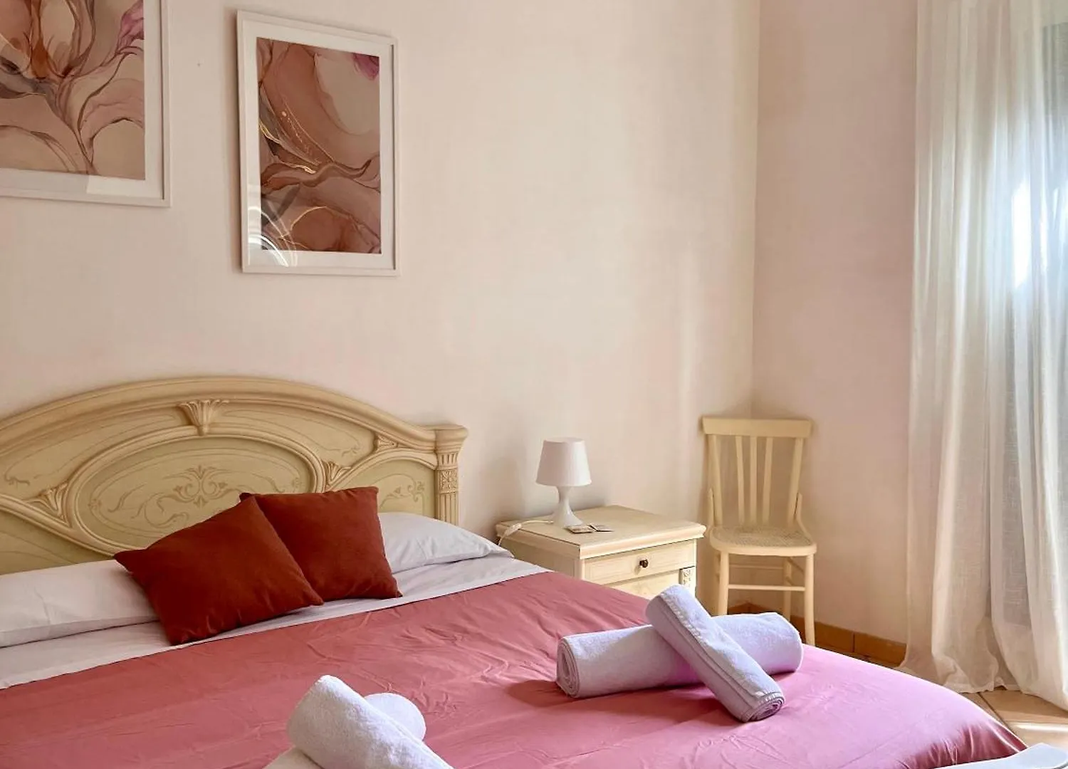 The Bell Tower House Hotel Castrofilippo