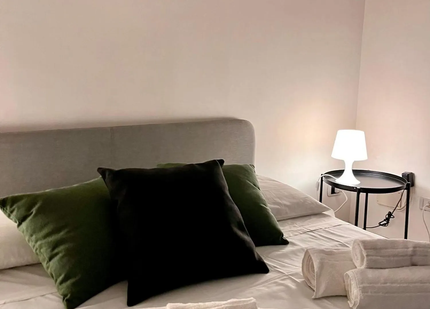 Hotel The Bell Tower House Castrofilippo 0*,  Italia